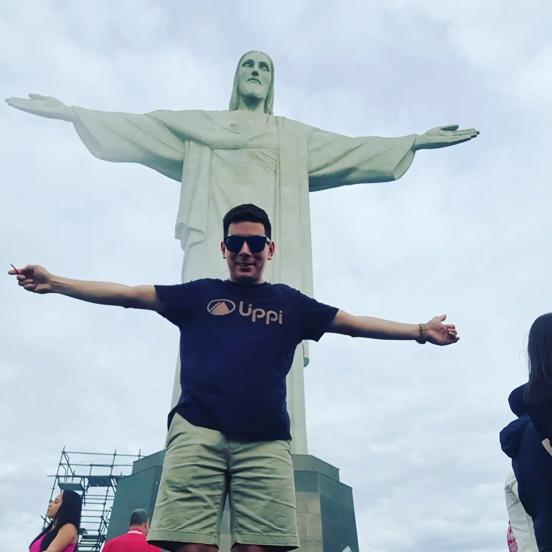 <em>Francisco T.</em>